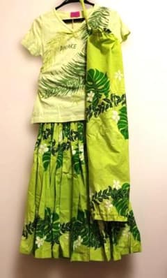 フラダンスパウスカート&PIKAKE ティシャツセット】袋付き - メルカリ