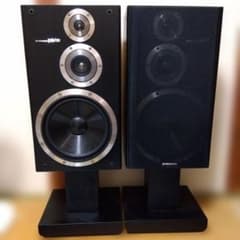 m51122484439_1.jpg?1759385808