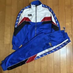 m52199124734_1.jpg?1732931468