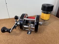 アブ アンバサダー 5600C 赤ベロ 替スプール - メルカリ