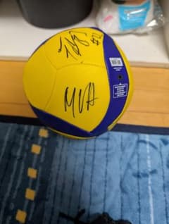 女子バレー 直筆サインボール トルコ代表バルガス選手他 - メルカリ