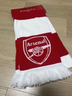 新品‼︎アーセナルFC ロゴ入りスカーフ 赤白 - メルカリ