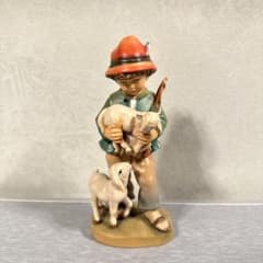 イタリア Conrad Moroder社 木彫り人形 写真追加しました - メルカリ