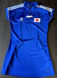 美品 adidas FIFA トレフォイルロゴ 万国旗タグ チャイナドレス - メルカリ