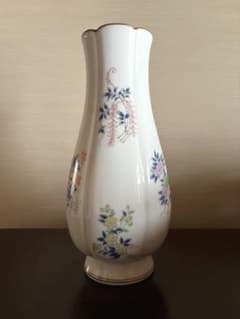 宮内庁御用達】深川製磁 花瓶 有田焼 富士流水 裏印 金彩 花鳥図