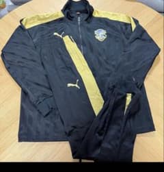 瀬戸内高校サッカー部黒金ジャージセットアップ - メルカリ