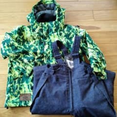 120サイズ COSBY 子ども用スキーウェア 緑・黄緑 炎柄 迷彩上のみ