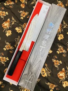 牛刀210mm HATSUKOKORO初心 青二鋼 有色ダマスカス 黒檀八角柄 - メルカリ