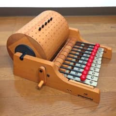 ネフ社 グロゴモビール 手回しオルゴール 木製玩具 スイス 鉄琴 知育