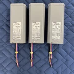 東芝 水銀灯安定器 200V 200W 2HC2027HW - メルカリ