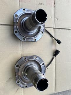 中古品】ランドクルーザー70 パワーロッキングハブ用のスピンドル