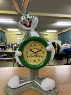 バックスバニー 置時計 スピーカー付き - メルカリ