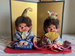 モンチッチ 雛人形セット 金屏風付き 着物の柄が素敵です - メルカリ
