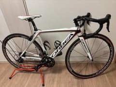 オルベア オルカ ブロンズ ホイールはカンパニョーロシロッコ装着