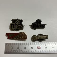 野球 ピンバッジ 4個セット（ジャイアンツ2個、ドラゴンズ、タイガース