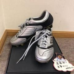 遠藤保仁サイン入りスパイク アンブロ ステルストロフィーHG サッカー