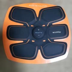 SIXPAD BODY REVOLUTION EMS腹筋トレーニング - メルカリ