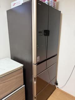 製氷機のみ故障 HITACHI 冷蔵庫 R-WK6200G 615L 黒 - メルカリ