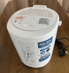 象印】スチーム式加湿器 2025年製 EE-RU35-WA ピカポット付き - メルカリ