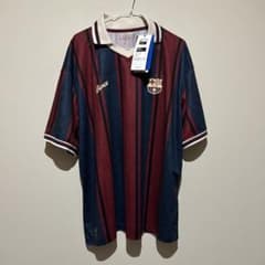 FCバルセロナ 125周年記念 レトロシャツ - メルカリ