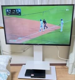 引取り限定】 4Kチューナー内蔵50型液晶テレビ&テレビ台壁掛け セット