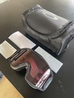 ⭐︎最終値下げ【OAKLEY正規品】ゴーグル(0OO7093)リフト券ケース付き