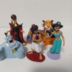 Disney アラジン フィギュアセット - メルカリ