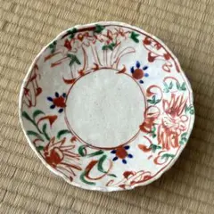 たくみ窯 黒岩卓実 作【丸皿】直径16cm 赤絵 金彩 変形皿 美濃焼