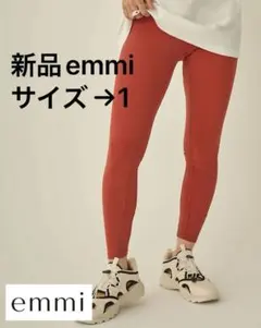 2026年最新】emmi yoga レギンスの人気アイテム - メルカリ