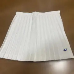 2026年最新】YONEX白プリーツ スコートの人気アイテム - メルカリ