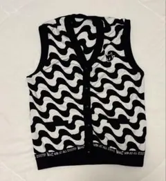 2026年最新】waac ベストの人気アイテム - メルカリ