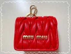 2026年最新】MIU MIU イヤホンケースの人気アイテム - メルカリ