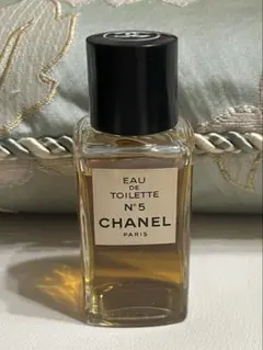 2026年最新】シャネルNo5空瓶の人気アイテム - メルカリ