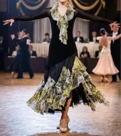 2026年最新】ラインストーン 衣装 ダンスの人気アイテム - メルカリ