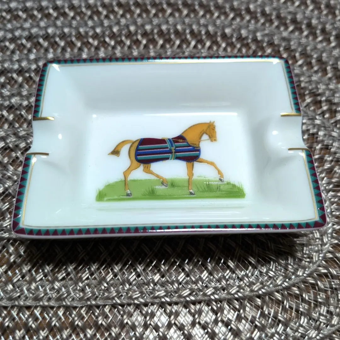 2026年最新】エルメス 灰皿 馬の人気アイテム - メルカリ