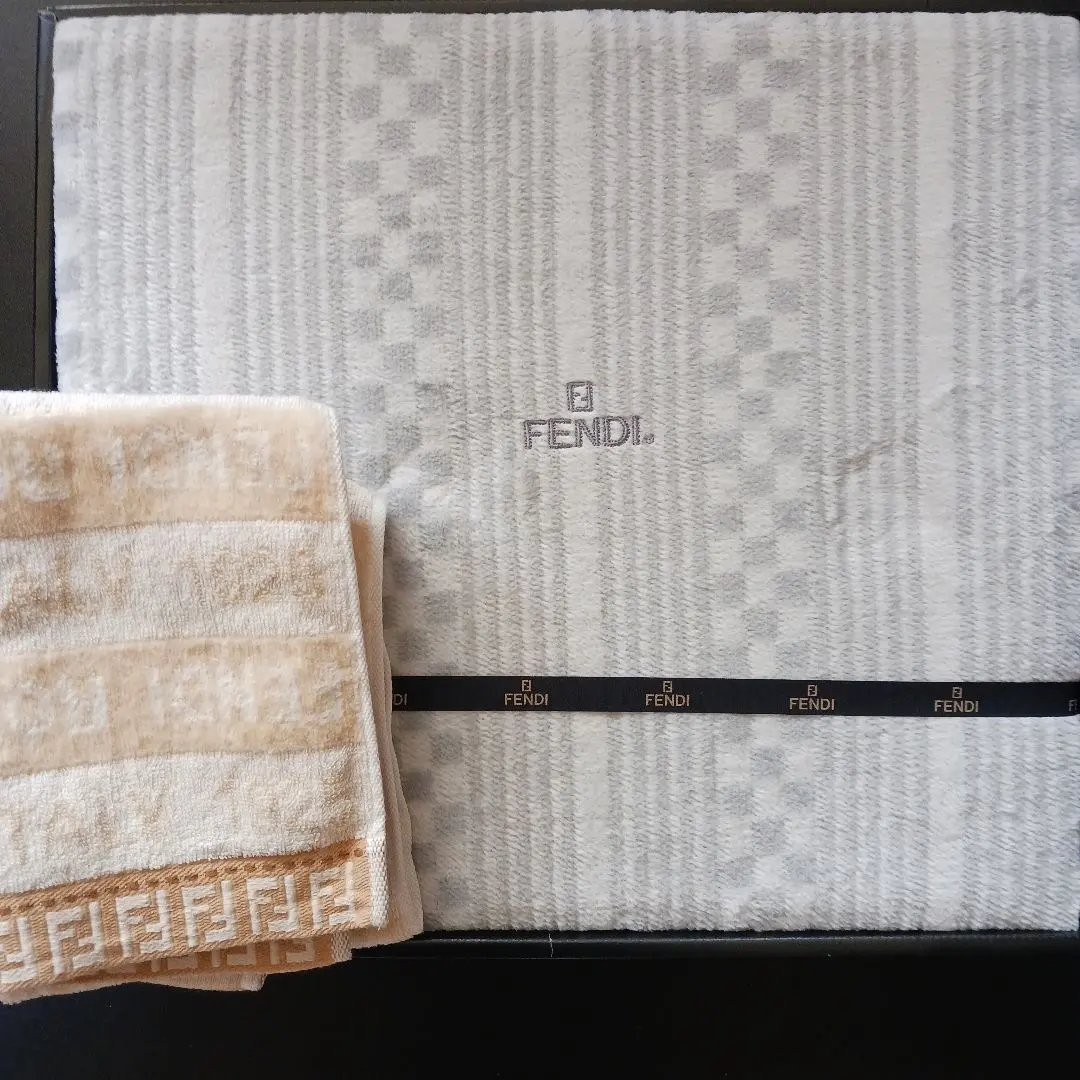 2026年最新】FENDIシーツの人気アイテム - メルカリ