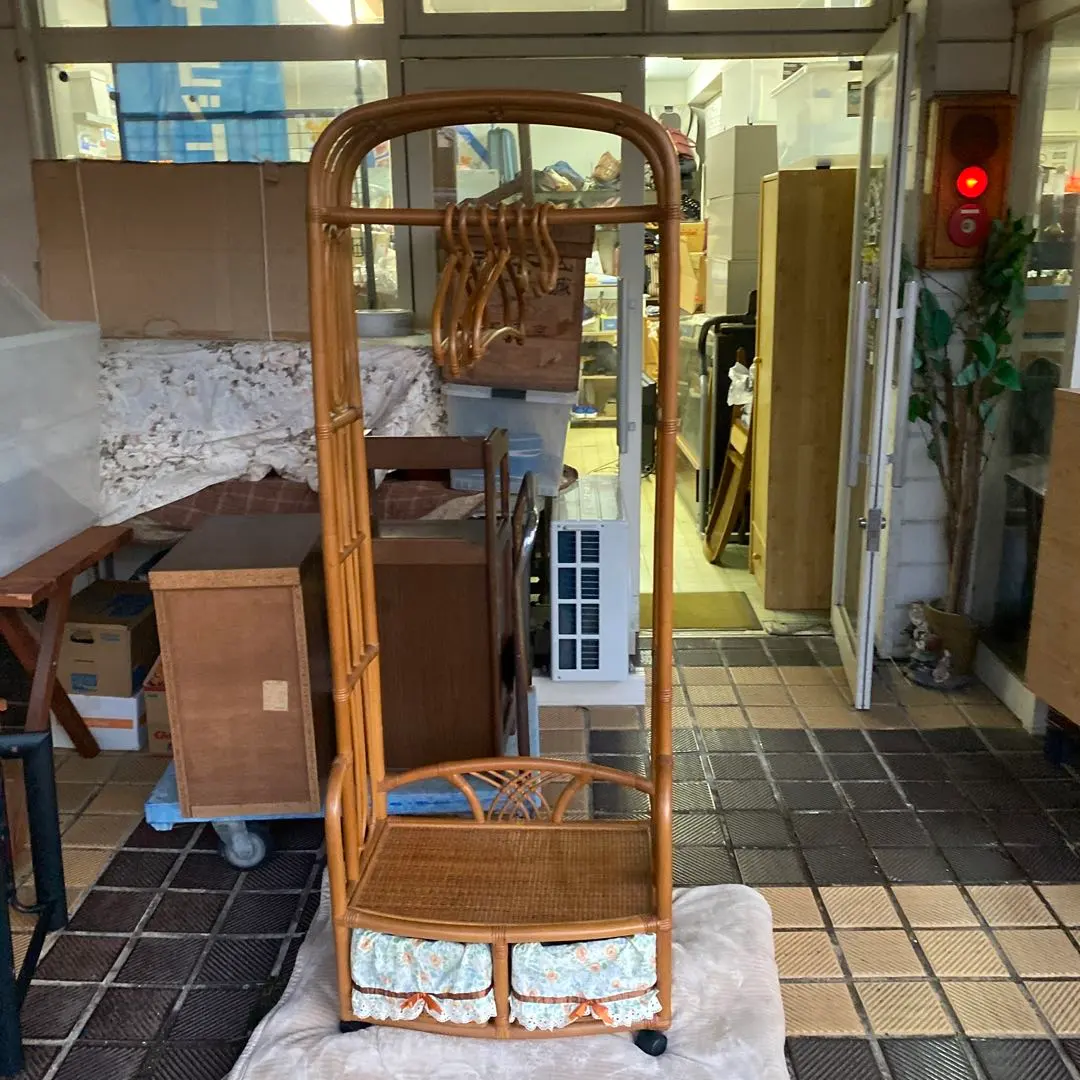 2026年最新】籐 ハンガーラックの人気アイテム - メルカリ