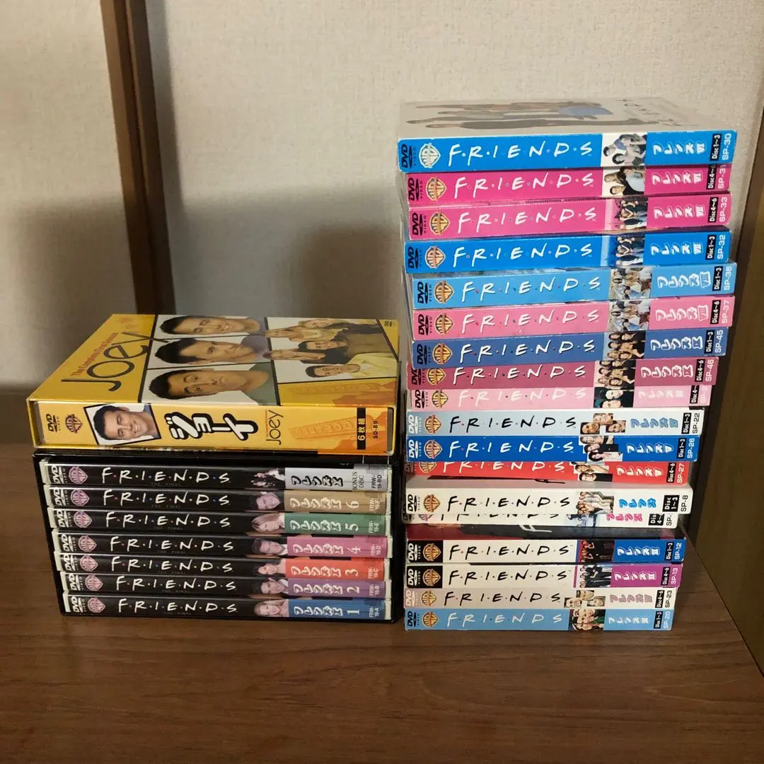 【美品】フレンズ DVD 全巻コンプリートセット(S1-10) 英語学習に最適！ Amazon.co.jp: フレンズ シーズン1-10 全巻セット(21枚組) [Blu-ray