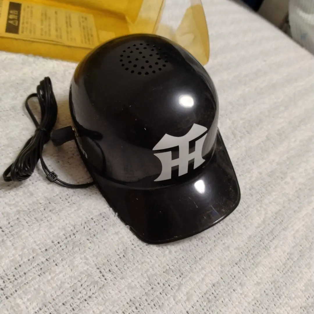 2026年最新】阪神タイガース ヘルメットラジオの人気アイテム - メルカリ