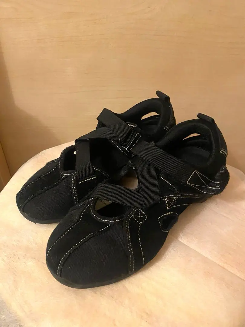 2026年最新】FOUNDRY mews スニーカーの人気アイテム - メルカリ