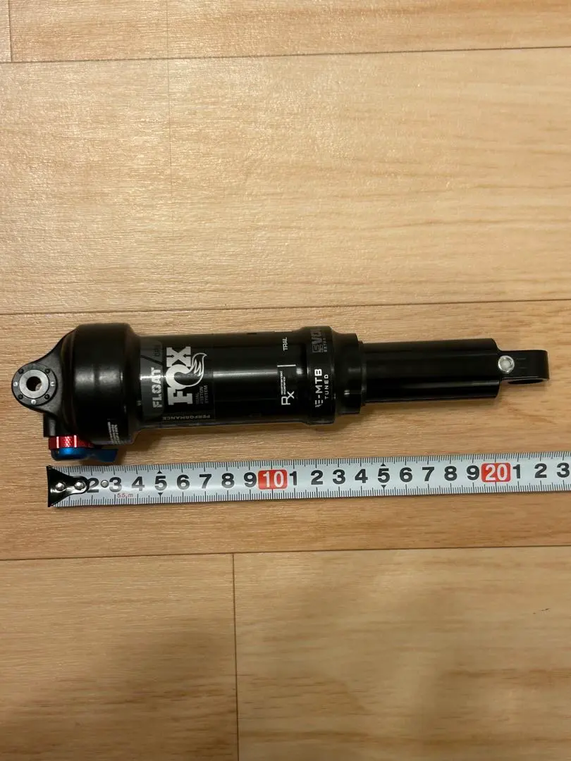 2026年最新】FOXリアサスペンションの人気アイテム - メルカリ FOX