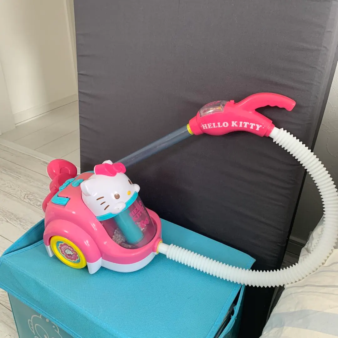 2026年最新】ハローキティ掃除機の人気アイテム - メルカリ