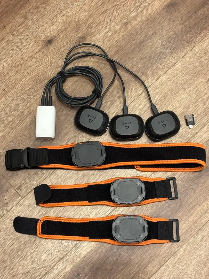 2026年最新】vive ultimate trackerの人気アイテム - メルカリ