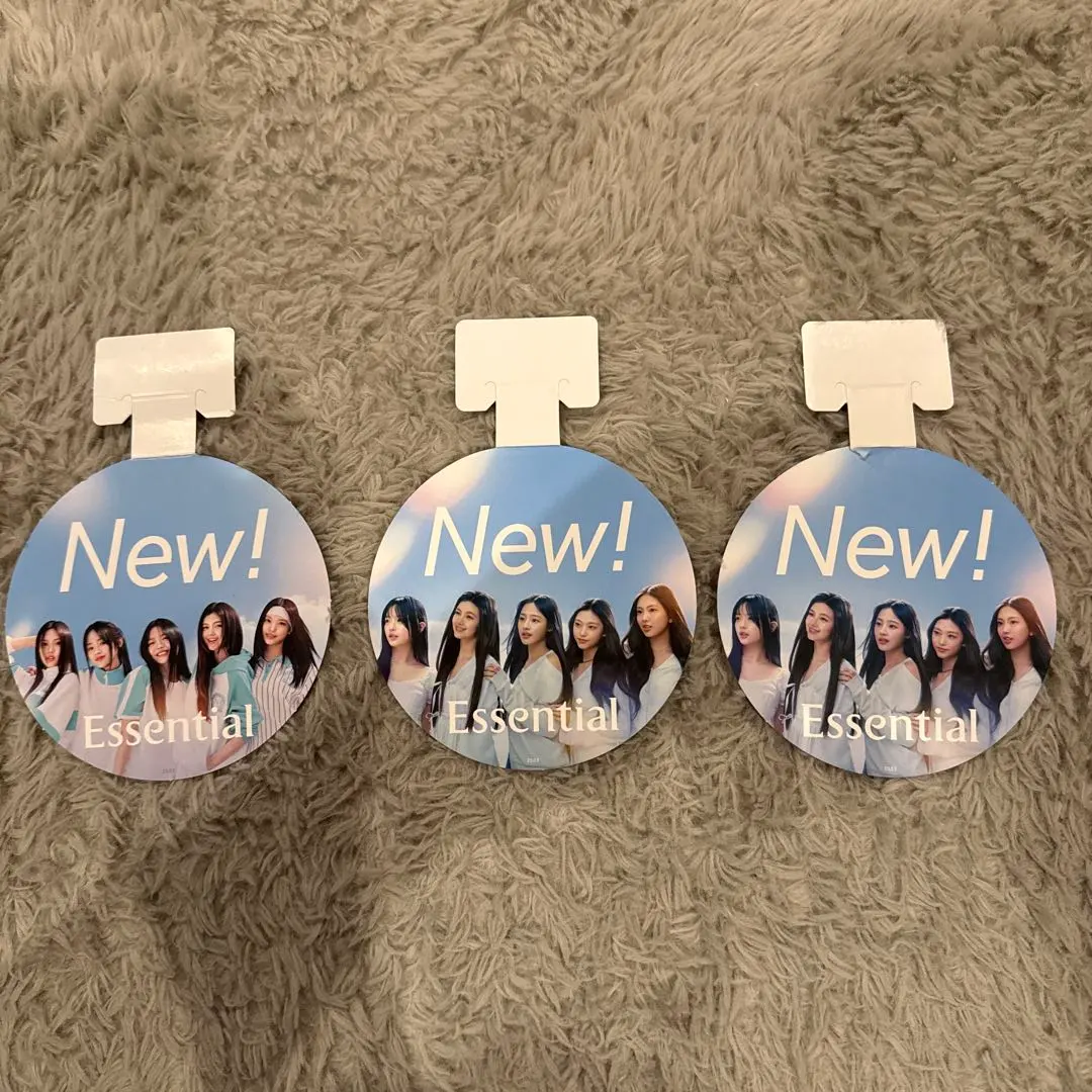 2026年最新】newjeansエッセンシャルの人気アイテム - メルカリ