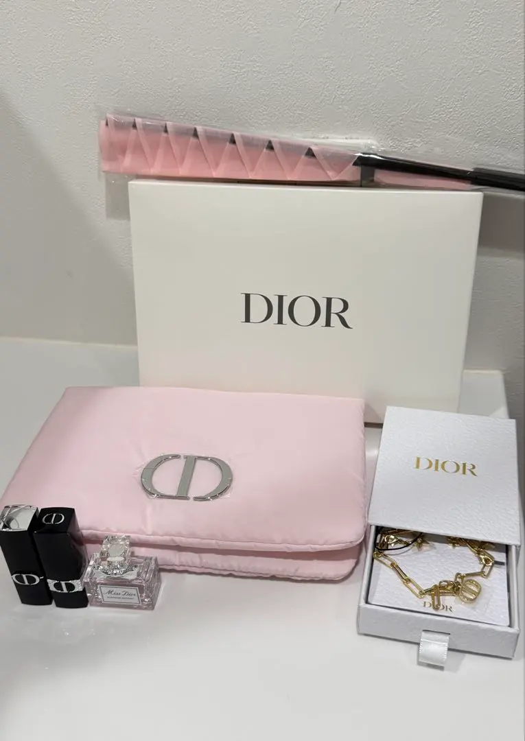 2026年最新】ディオールビューティオファーの人気アイテム - メルカリ