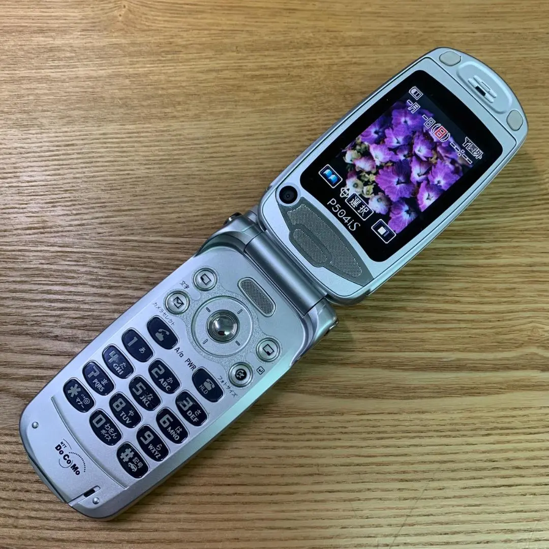 2026年最新】NTT DOCOMO カラー：シルバー系 携帯電話本体の人気