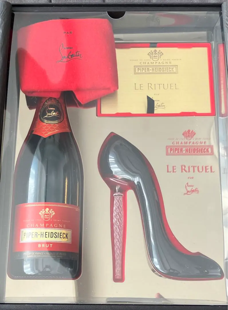 2026年最新】クリスチャンルブタン パイパーの人気アイテム - メルカリ