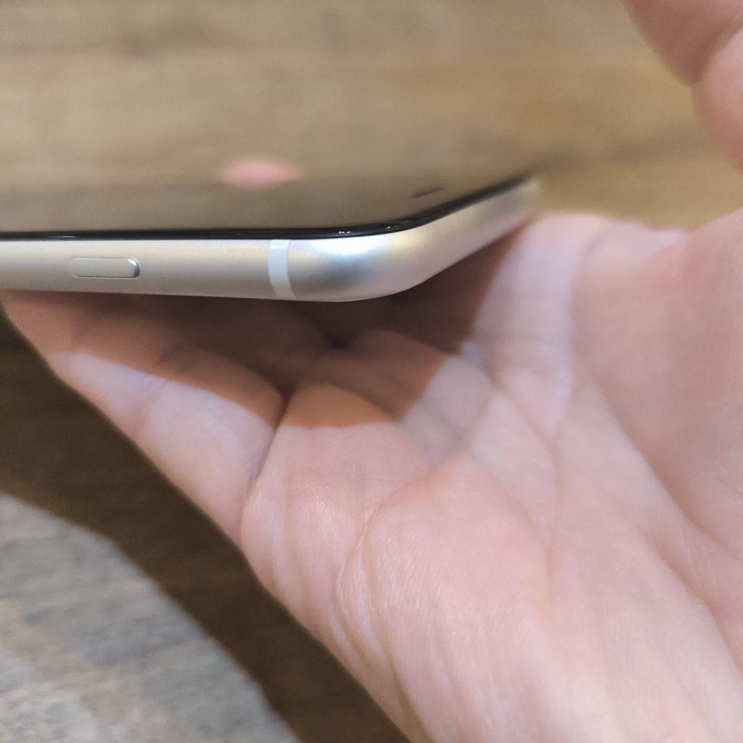 Apple iPhone SE2 64GB ホワイト 本体のみ - メルカリ