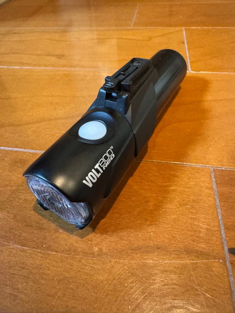 VOLT800 NEO LEDライト 充電式 防水 VOLT800 NEO | 製品情報 | CATEYE（キャットアイ）