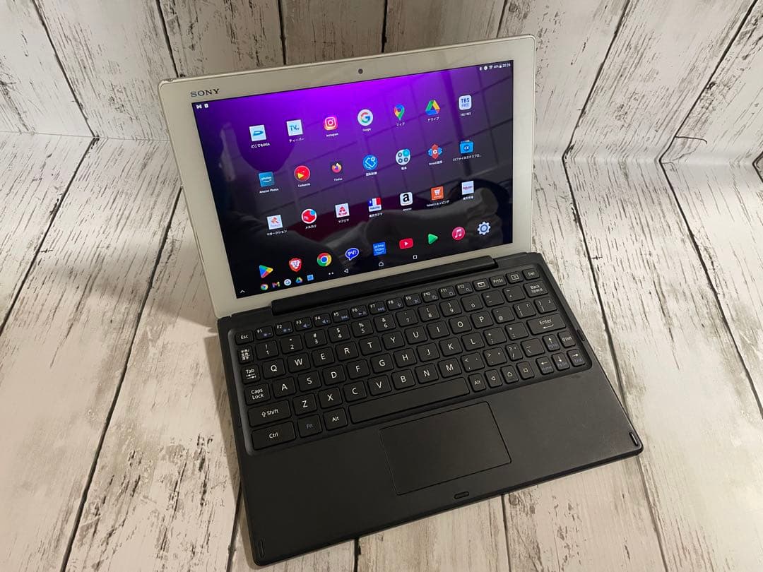 Xperia Z4 Tablet au SOT31 + キーボード BKB50 Bluetooth® キーボード BKB50 | Xperia（エクスペリア） | ソニー